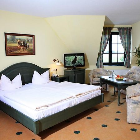 Mueritz Landhotel Gruener Baum Gotthun Экстерьер фото