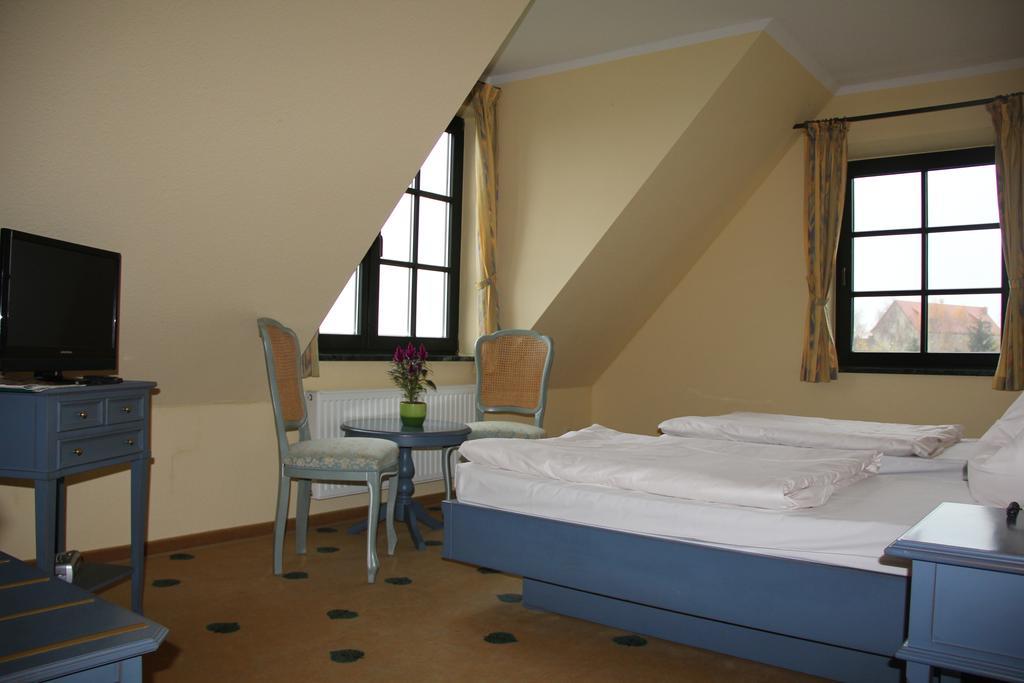Mueritz Landhotel Gruener Baum Gotthun Экстерьер фото