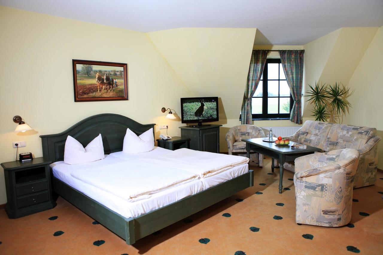 Mueritz Landhotel Gruener Baum Gotthun Экстерьер фото